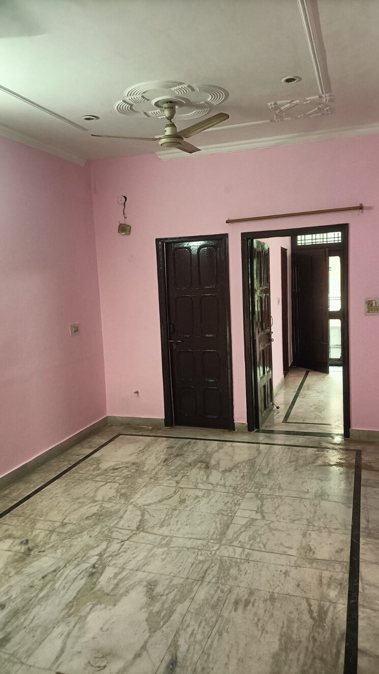 Room, sector 46 1 Bedroom 900 Sq.Ft. Builder Floor In Sector 46 Gurgaon 9076892