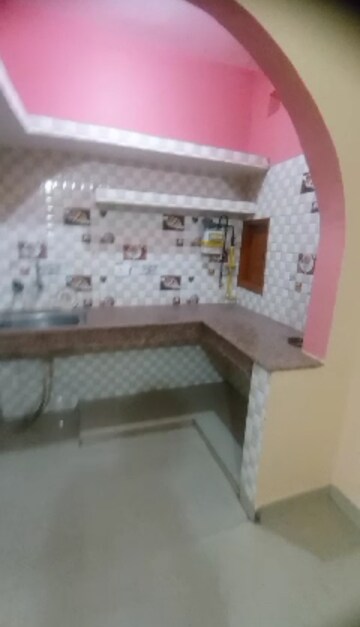 Furnished Amenities in 2 BHK Builder Floor at New Ashok Nagar – for Rent