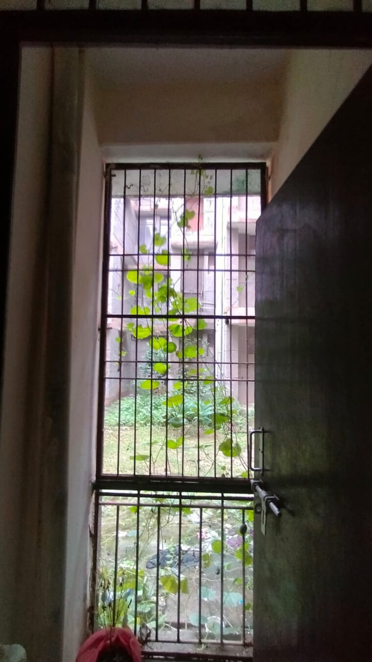 undefined, sector 10 greater noida 1.5 Bedroom 30 Sq.Mt. Apartment In Sector 10 Greater Noida Greater Noida 9076919