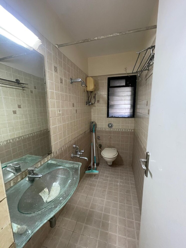Bathroom, manavsthal-heights 1 Bedroom 589 Sq.Ft. Apartment In Andheri East Mumbai 9076940