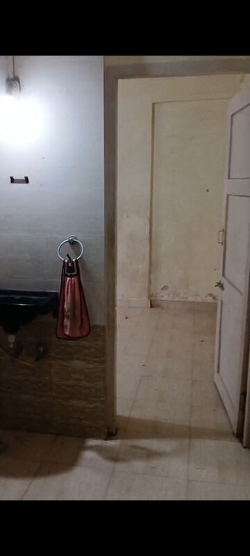Furnished Amenities in 1 BHK Apartment at Harsha Ratan CHS, Borivali East – for Sale