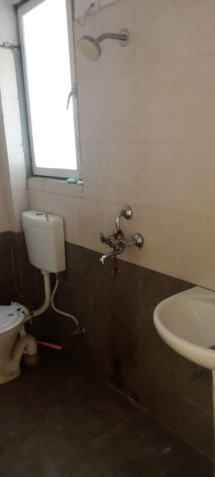 Bathroom, milan-earth 2 Bedroom 1030 Sq.Ft. Apartment In Raj Nagar Extension Ghaziabad 9076962