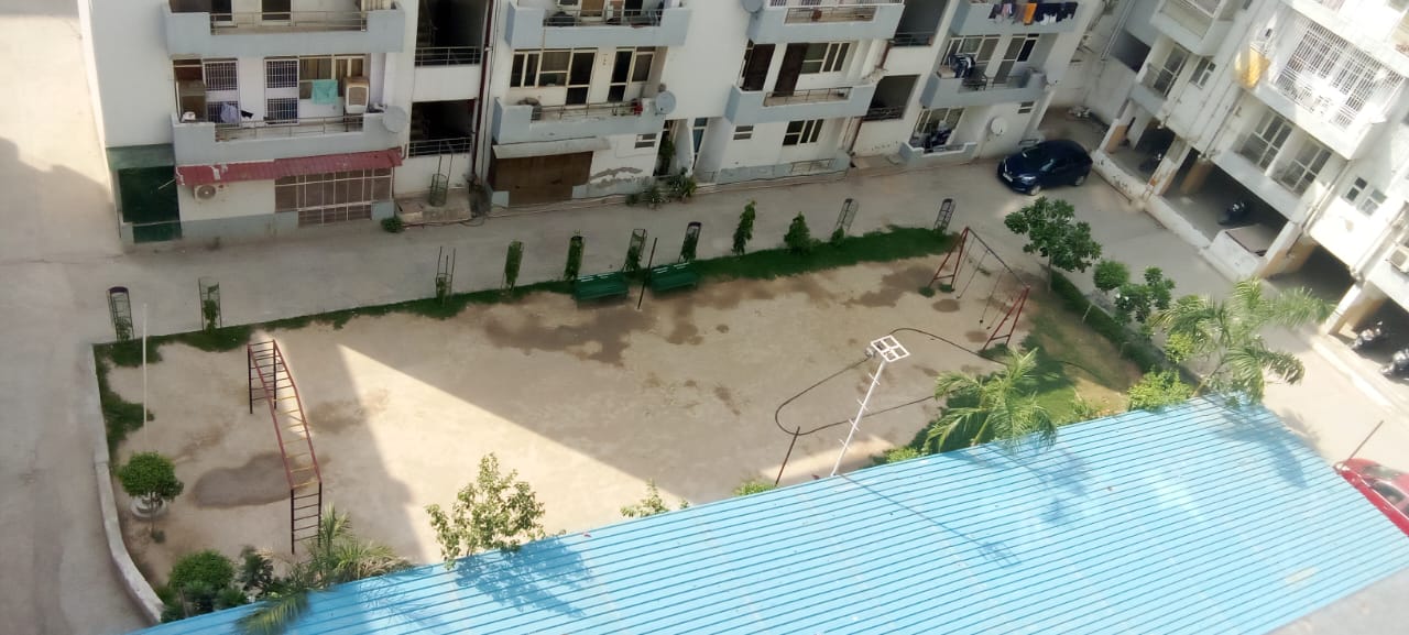 2 BHK Apartment For Rent in Milan Earth