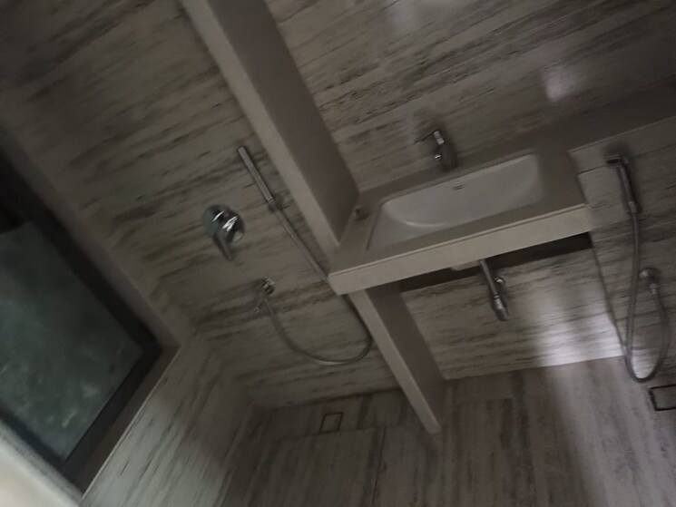 Bathroom, rustomjee-paramount 2 Bedroom 900 Sq.Ft. Apartment In Khar West Mumbai 9076987