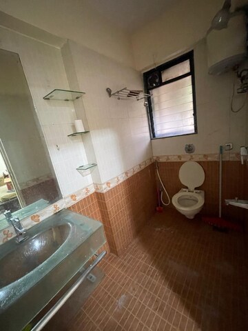 Attached Bathroom in 1 BHK Apartment at Manavsthal Heights, Andheri East – for Rent