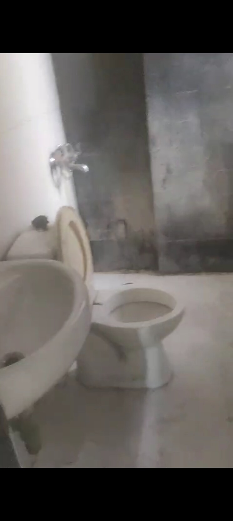 Bathroom, ajnara-integrity 2 Bedroom 815 Sq.Ft. Apartment In Raj Nagar Extension Ghaziabad 9077002