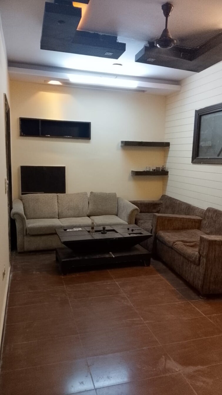 Cover Image, rajouri garden 4 Bedroom 250 Sq.Yd. Builder Floor In Rajouri Garden Delhi 9077025