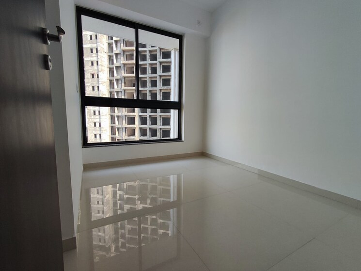 Room, sunteck-city-avenue-2 1.5 Bedroom 629 Sq.Ft. Apartment In Goregaon West Mumbai 9077043