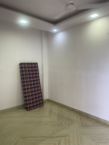 Room in 2 BHK Builder Floor at Tagore Garden – for Rent