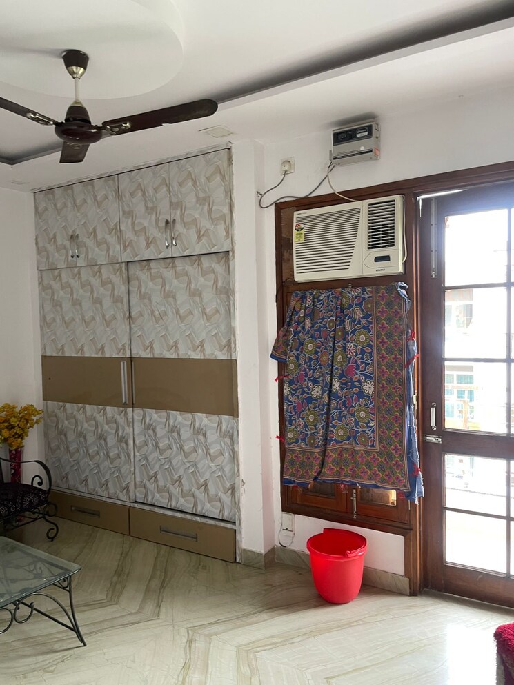 Bedroom, tagore garden 2 Bedroom 160 Sq.Yd. Builder Floor In Tagore Garden Delhi 9077037