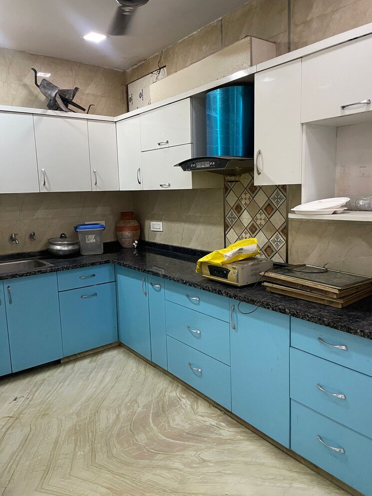 Kitchen, tagore garden 2 Bedroom 160 Sq.Yd. Builder Floor In Tagore Garden Delhi 9077037