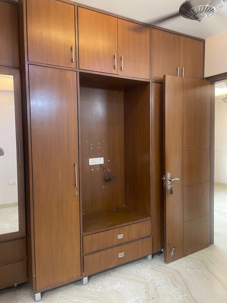 undefined, tagore garden 2 Bedroom 150 Sq.Yd. Builder Floor In Tagore Garden Delhi 9077053