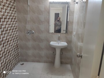Bathroom in 3 BHK Apartment at Gaur City 7th Avenue, Sector 4 Greater Noida – for Rent