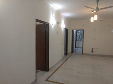 Room in 2 BHK Apartment at Supertech Ecovillage II, Sector 16b Greater Noida – for Rent
