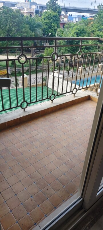 3 BHK Apartment For Rent in SG Oasis, Vasundhara Sector 2b
