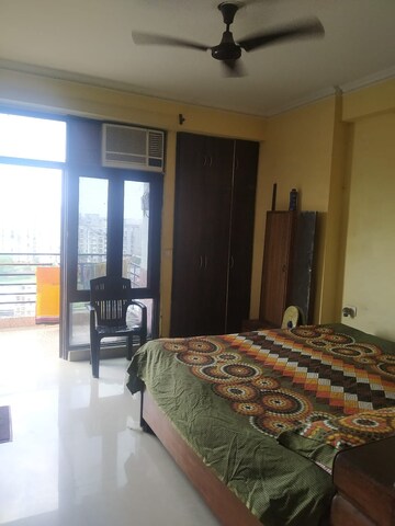 Bedroom in 3 BHK Apartment at SG Oasis, Vasundhara Sector 2b – for Rent