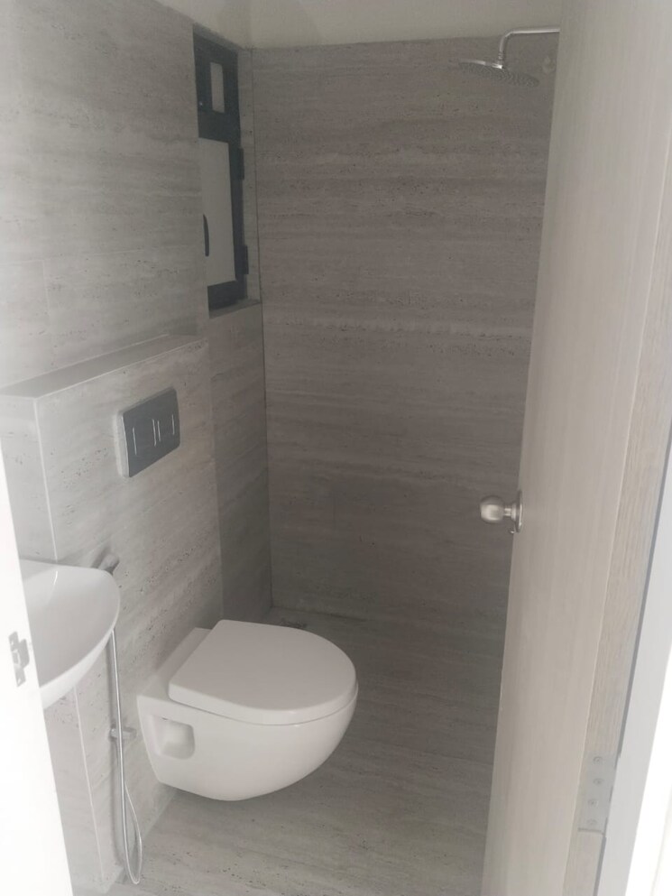 Bathroom, vibrants-1891-ekam-parkk 1.5 Bedroom 450 Sq.Ft. Apartment In Dadar West Mumbai 9077098