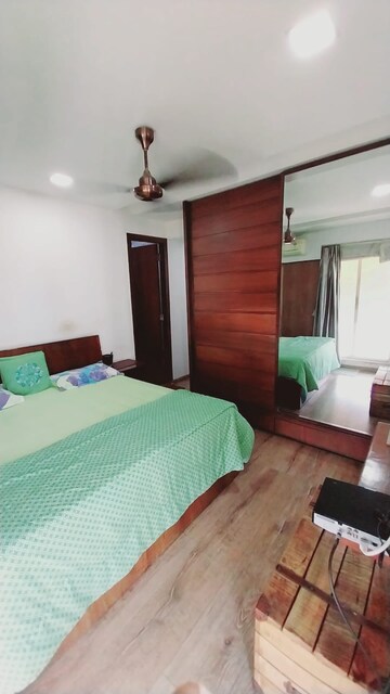 Bedroom in 2 BHK Apartment at Andheri West – for Sale