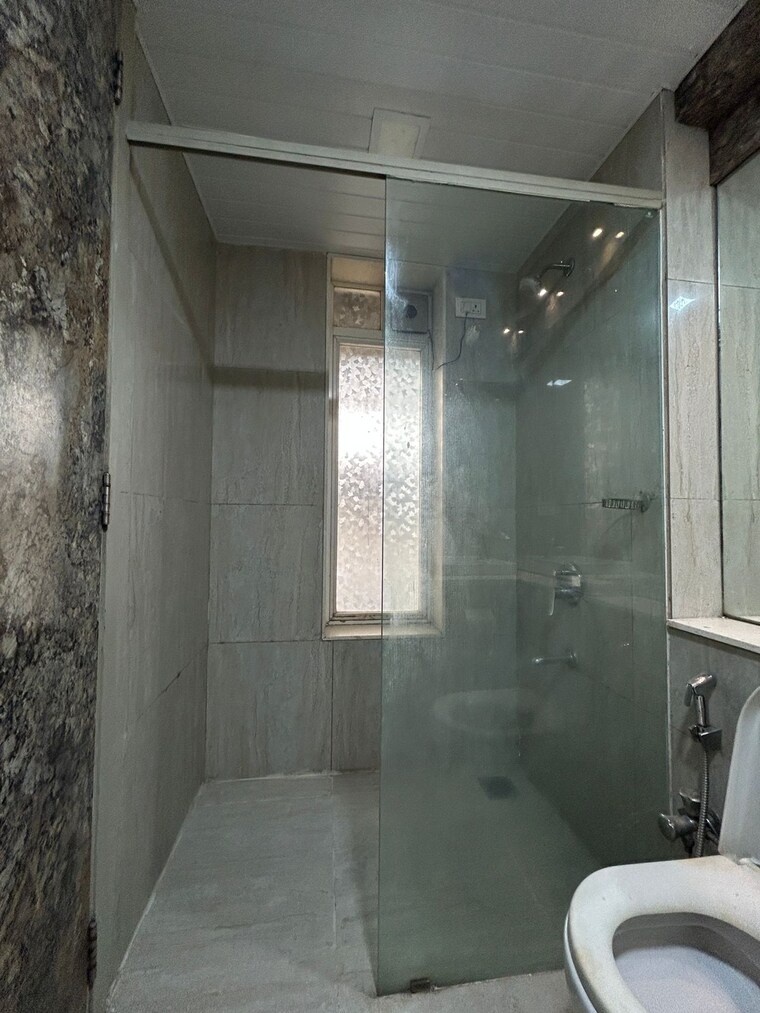 Bathroom, runwal-elegante 3 Bedroom 1065 Sq.Ft. Apartment In Andheri West Mumbai 9077179