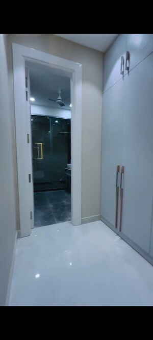 Room in 4 BHK Builder Floor at TDI The Retreat, Sector 89 – for Sale