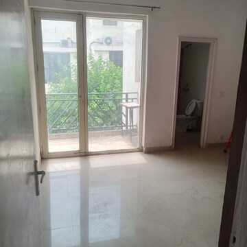 3 BHK Apartment For Rent in Vashisht Heights, Bharat Colony