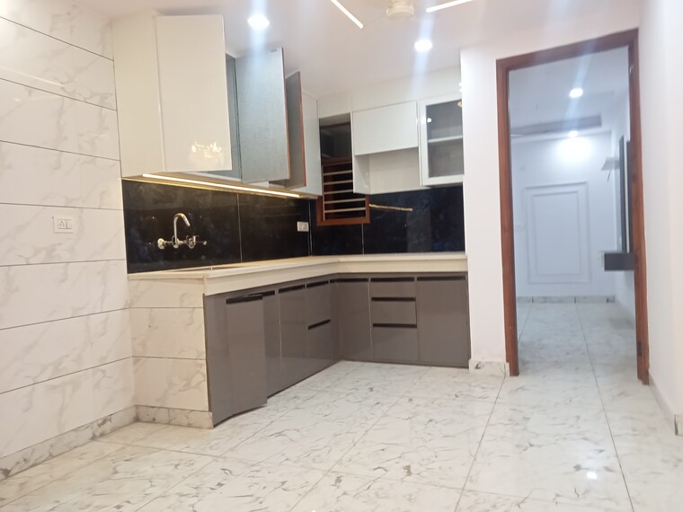 Kitchen, mahavir enclave 1 3 Bedroom 900 Sq.Ft. Builder Floor In Mahavir Enclave 1 Delhi 9077209