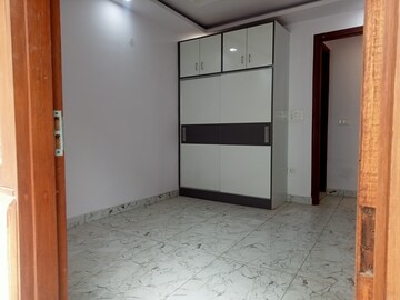 Room in 3 BHK Builder Floor at Mahavir Enclave 1 – for Sale