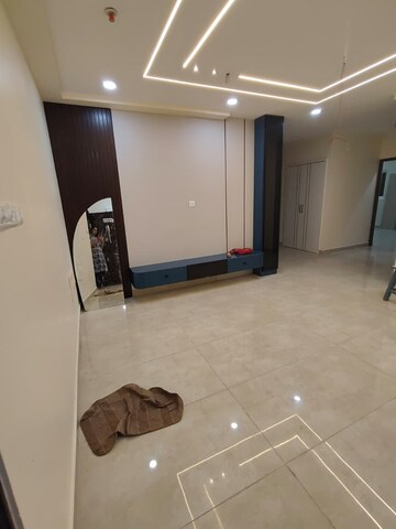 Team Area in 2.5 BHK Apartment at Candeur 40, Miyapur – for Rent