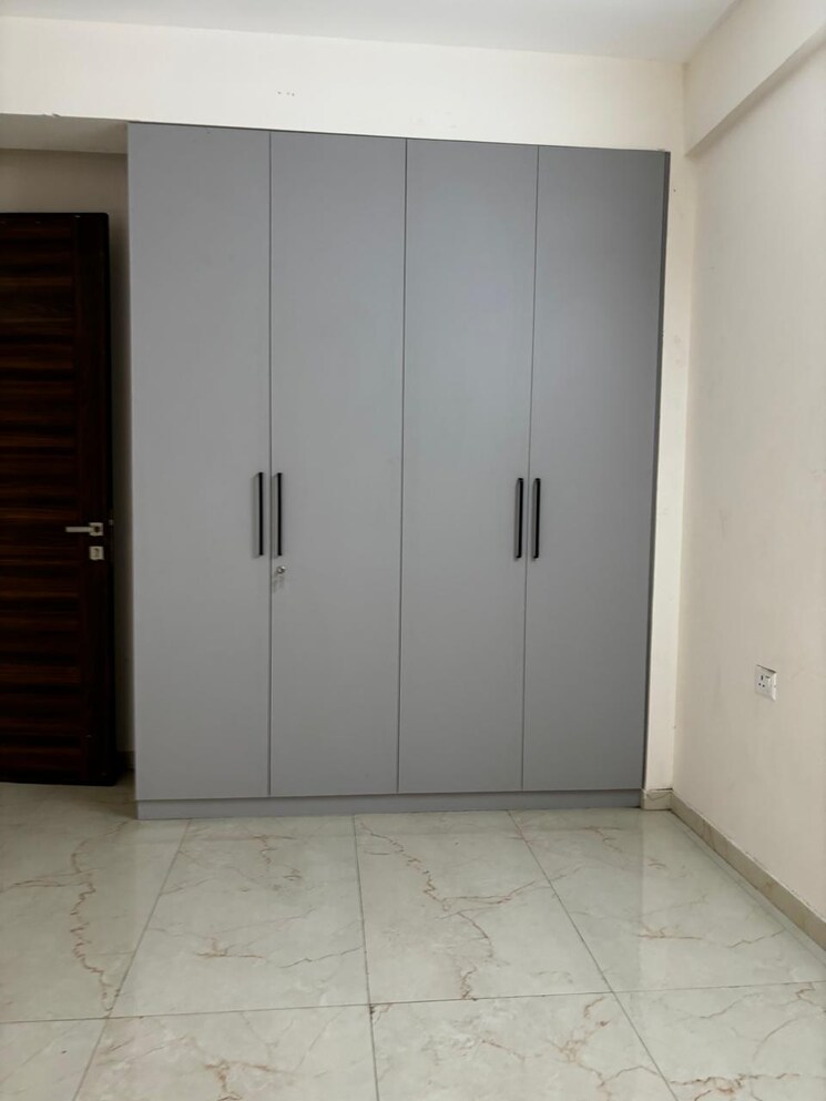 Room, smart-world-gems 3.5 Bedroom 1423 Sq.Ft. Apartment In Sector 89 Gurgaon 9077240