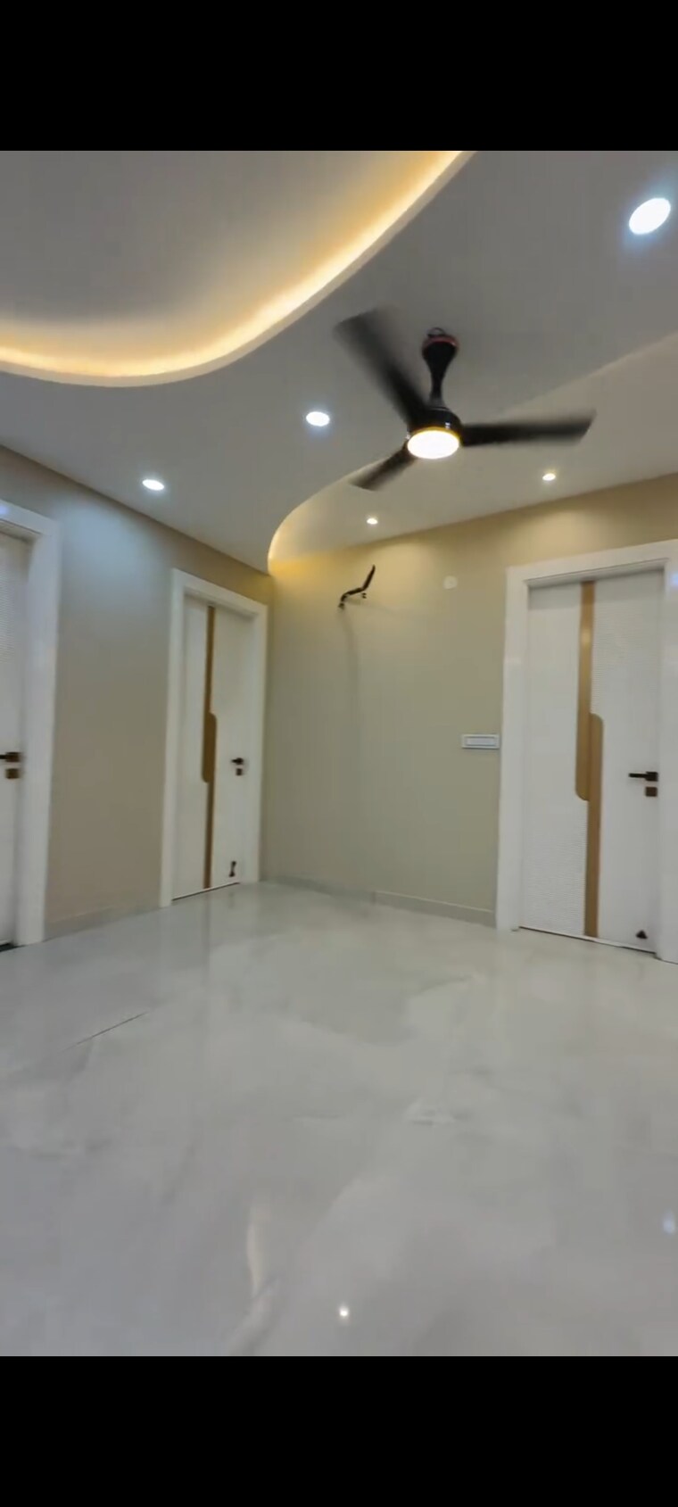 Room, tdi-the-retreat 4 Bedroom 360 Sq.Yd. Builder Floor In Sector 89 Faridabad 9077277