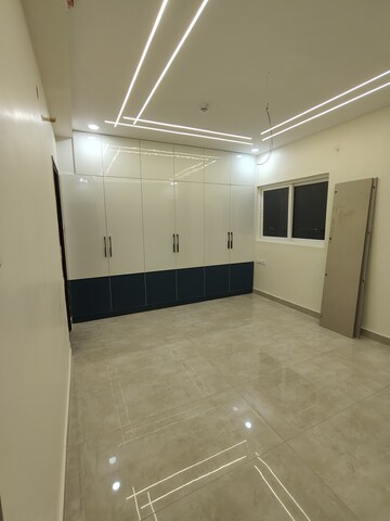 Room in 3 BHK Apartment at Candeur 40, Miyapur – for Rent