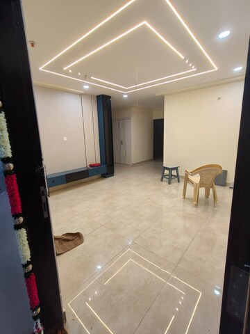 Room in 3 BHK Apartment at Candeur 40, Miyapur – for Rent