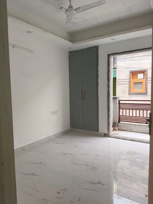 Room in 3 BHK Builder Floor at Neb Sarai – for Sale