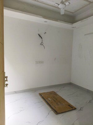 Room in 3 BHK Builder Floor at Neb Sarai – for Sale