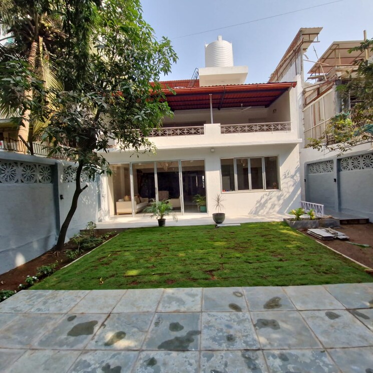 Exterior View, lokhandwala-premium-towers 6+ Bedroom 6150 Sq.Ft. Independent House In Lokhandwala Complex Mumbai 9077297