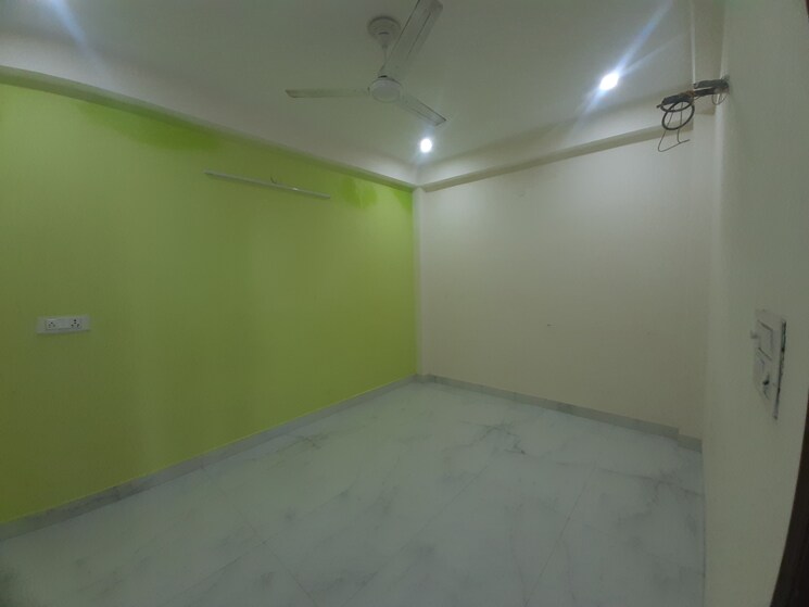 Room, maidan garhi 2 Bedroom 100 Sq.Yd. Builder Floor In Maidan Garhi Delhi 9077305