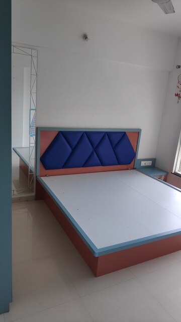 Furnished Amenities in 2 BHK Apartment at Tingre Star Max, Dhanori – for Rent