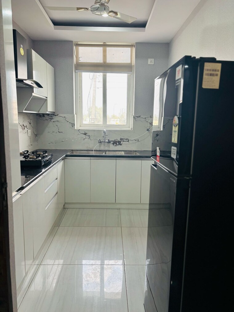 Kitchen, devbhoomi-elite-homez 3 Bedroom 1300 Sq.Ft. Apartment In Patiala Road Zirakpur 9077344