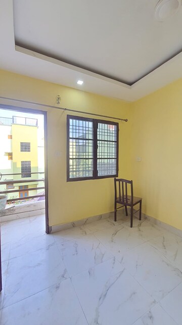Room in 2 BHK Apartment at Bhatwaliya – for Rent