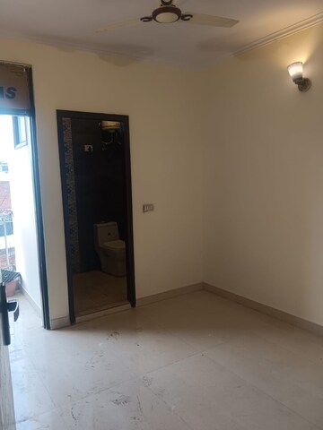 Room in 2 BHK Builder Floor at Malviya Nagar – for Rent