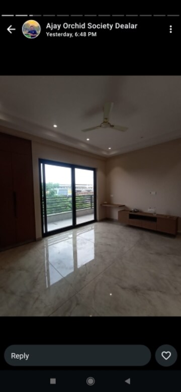 Room in 3 BHK Independent House at Sector 72 – for Rent