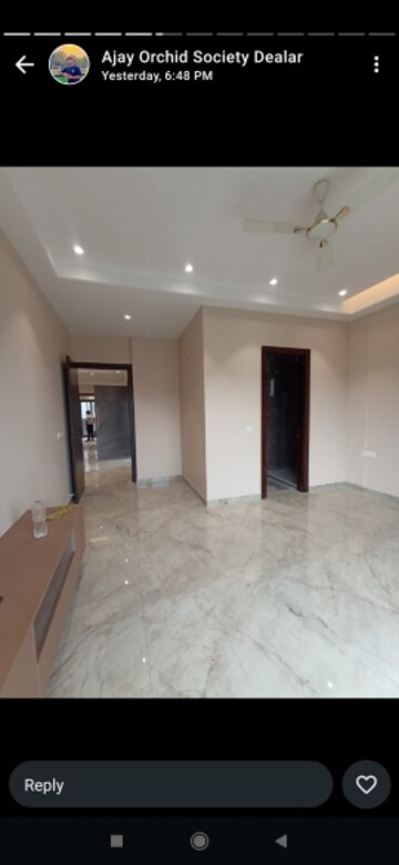 Room in 3 BHK Independent House at Sector 72 – for Rent