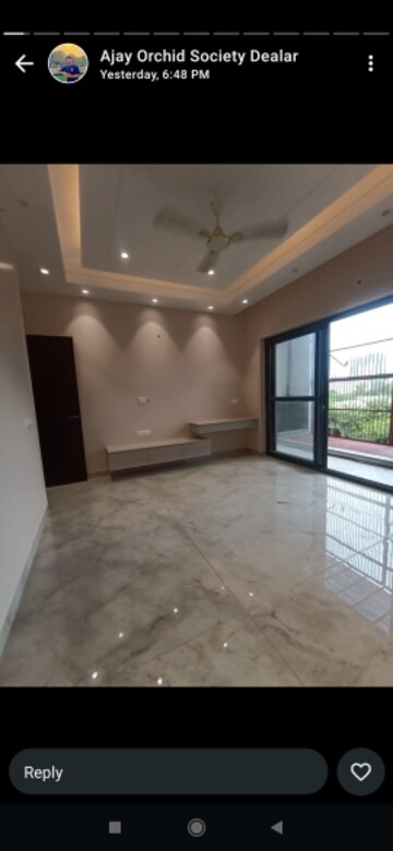 Room in 3 BHK Independent House at Sector 72 – for Rent