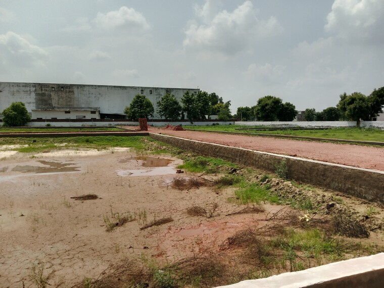 undefined, dhanauli  160 Sq.Yd. Plot In Dhanauli Agra 9077473
