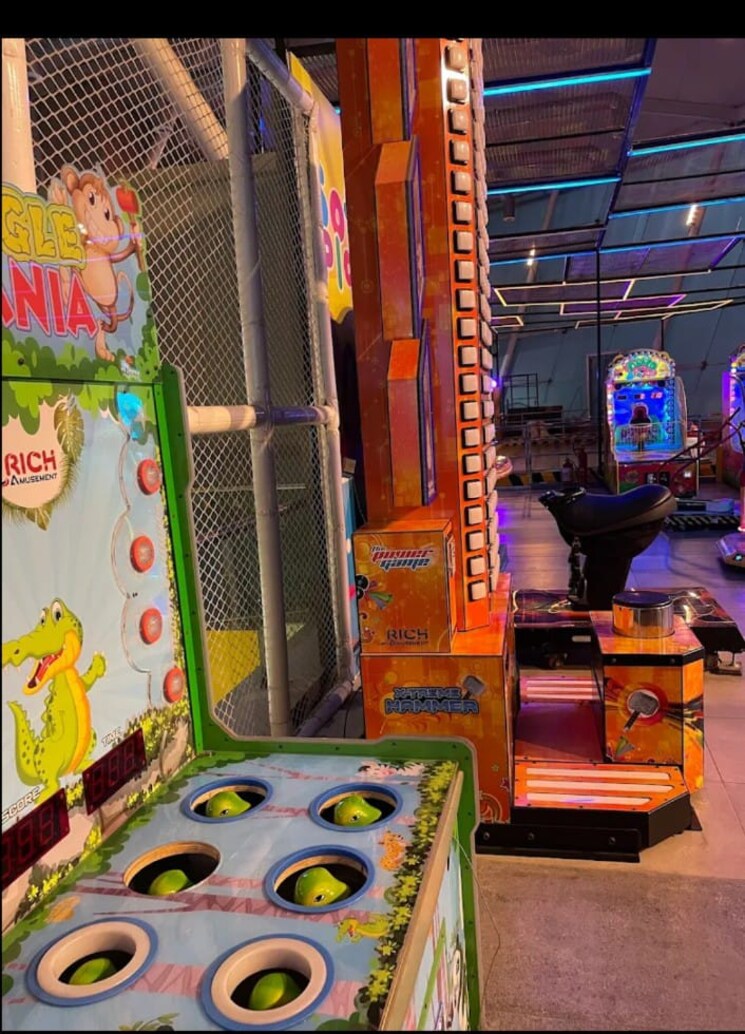 Gym, ocus-medley Commercial Shop 266 Sq.Ft. In Sector 99 Gurgaon 9077452