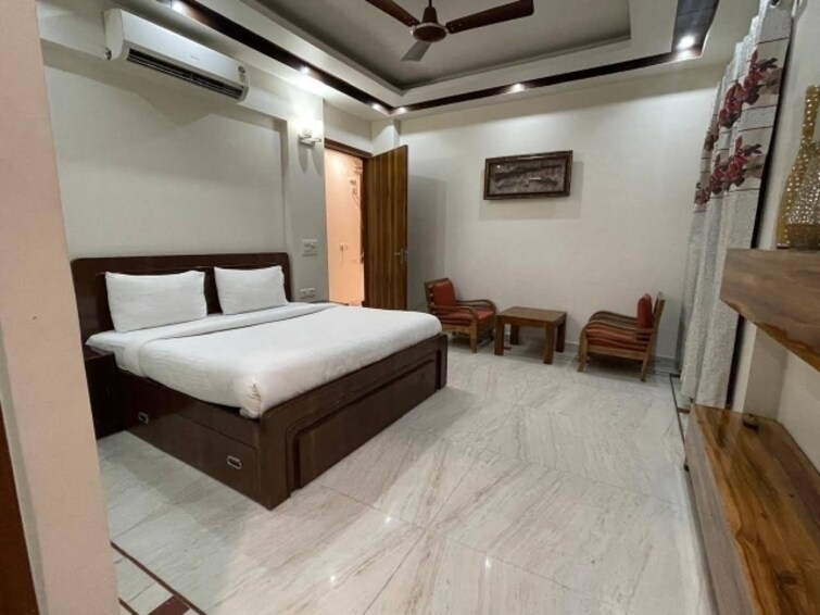 Cover Image, sector 40 3 Bedroom 2350 Sq.Ft. Independent House In Sector 40 Noida 9077478