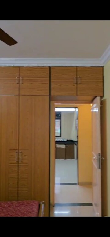 Room in 3 BHK Apartment at Vasant Valley Complex, Malad East – for Rent