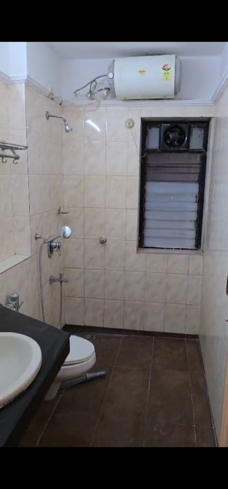 Bathroom, vasant-valley-complex 3 Bedroom 1100 Sq.Ft. Apartment In Malad East Mumbai 9077490