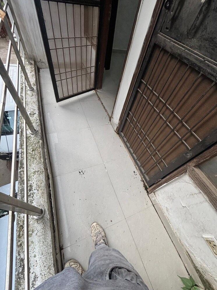 Balcony, saket 3 Bedroom 1800 Sq.Ft. Apartment In Saket Delhi 9077528