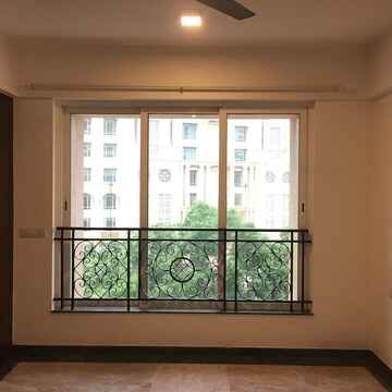 Room in 3 BHK Apartment at Hiranandani Gardens Octavius, Powai – for Rent